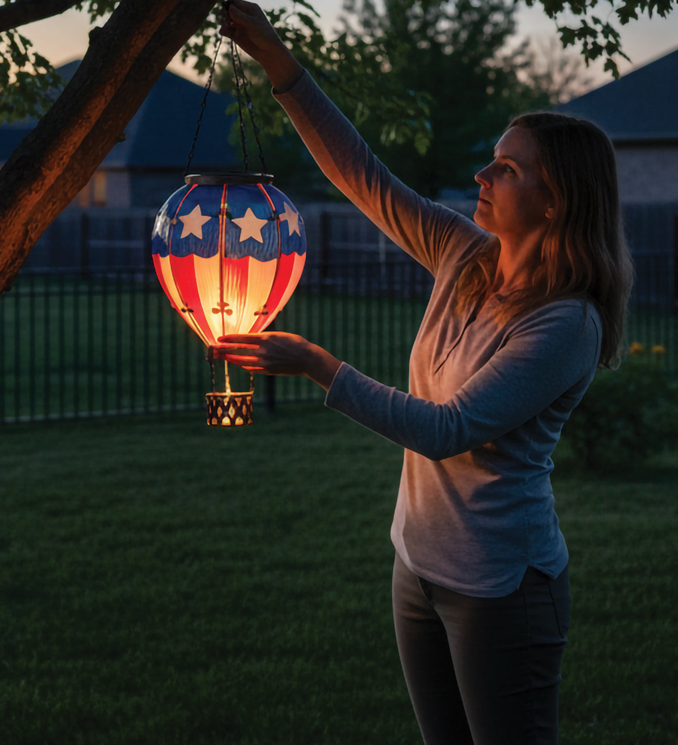 Patriotic Hot Air Balloon Solar Lantern for Outdoor Garden - Large