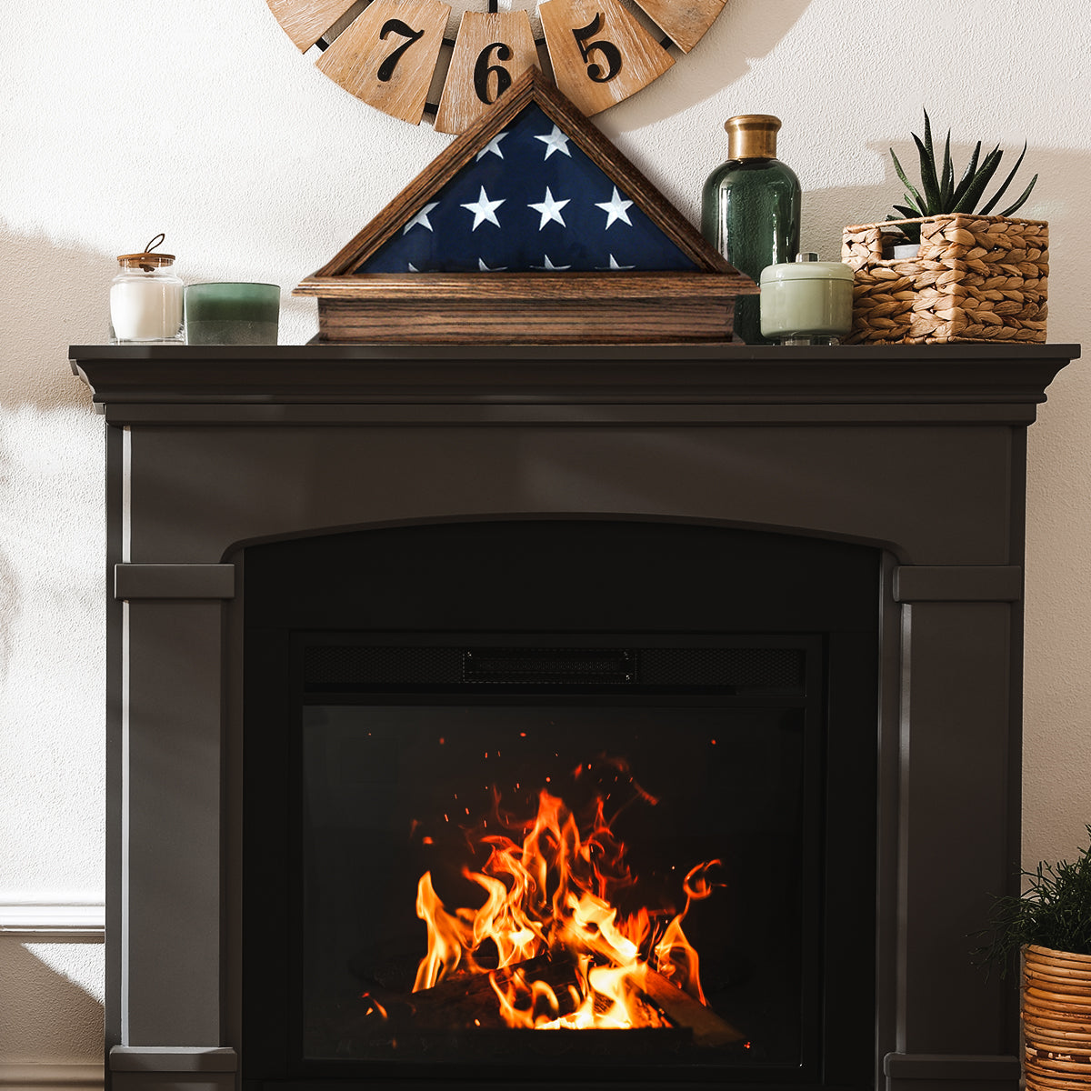 Jefferson Folded Flag Display Case & Pedestal  for 3' x 5' Flag