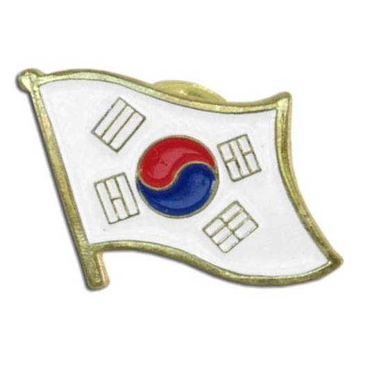 Lapel pin with a design resembling the South Korean flag on a white background