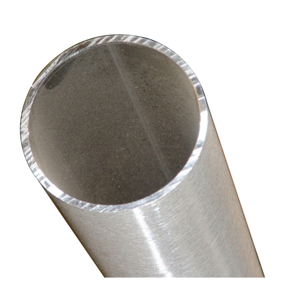 A view of the diameter of a flagpole
