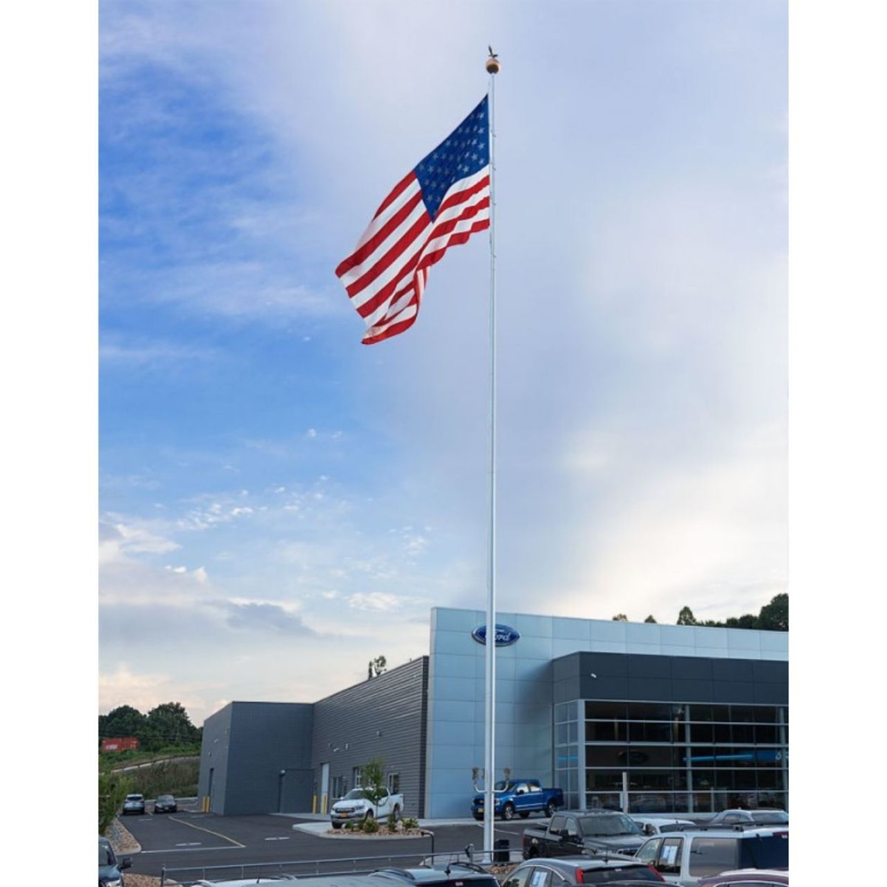 APEX Series 100ft 4 Sections Commercial Flagpole - .500in Wall Thickness - 12in Butt Diameter